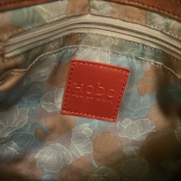 HOBO crossbody purse - Picture 12 of 17